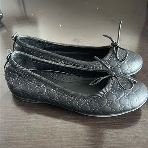 Gucci Black Embossed Leather Flats